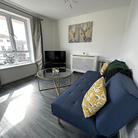 Suites By Rehoboth - Abbey Wood Station - London Zone 4 Экстерьер фото
